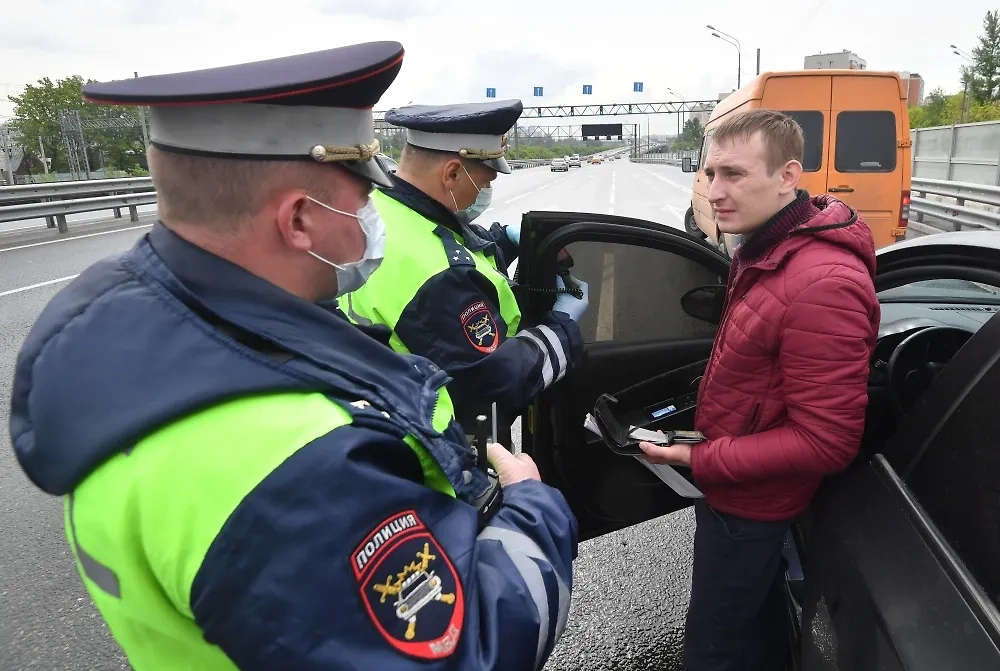 Рейды ГИБДД по незаконной тонировке — нововведения 2025-го. Фото © РИА Новости / Михаил Воскресенский