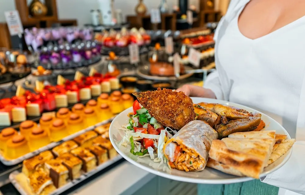 Обложка © Shutterstock / FOTODOM / M-Production