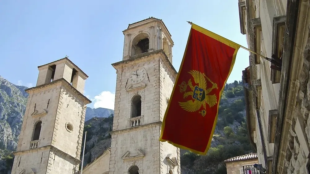 Обложка © Shutterstock / FOTODOM / Adwo