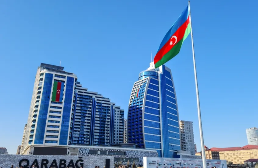 Обложка © Shutterstock / FOTODOM / Farhad Ibrahimzade