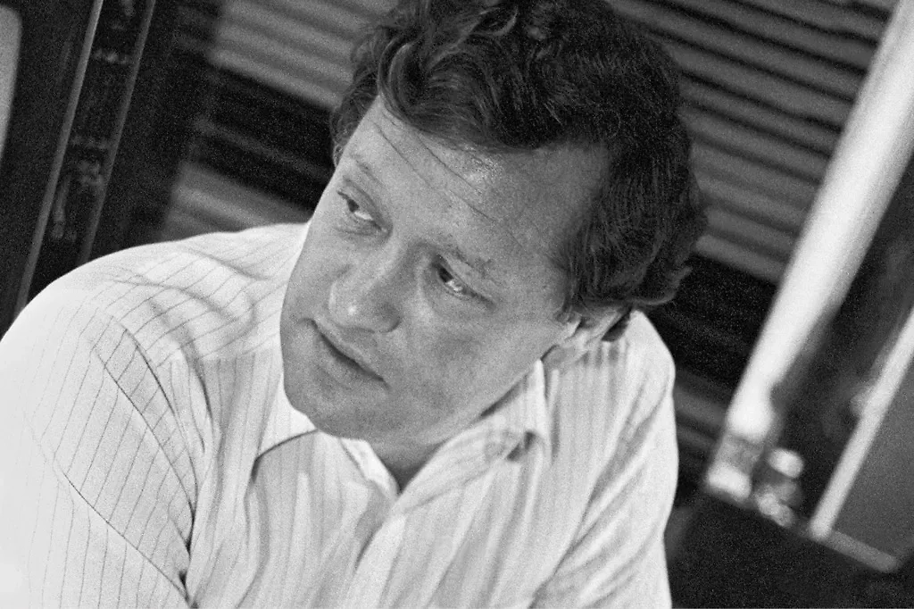 Юрий Ростов. Обложка © ТАСС / Анатолий Морковкин 