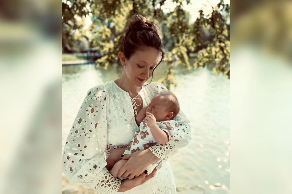 Яна Гладких. Обложка © Instagram (признан экстремистской организацией и запрещён на территории Российской Федерации) / @yanagladkih