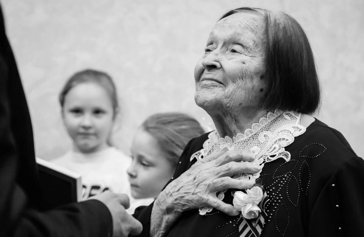 Обложка © Telegram / Александр Хинштейн