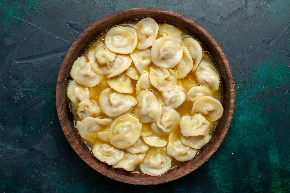 Обложка © freepik/KamranAydinov