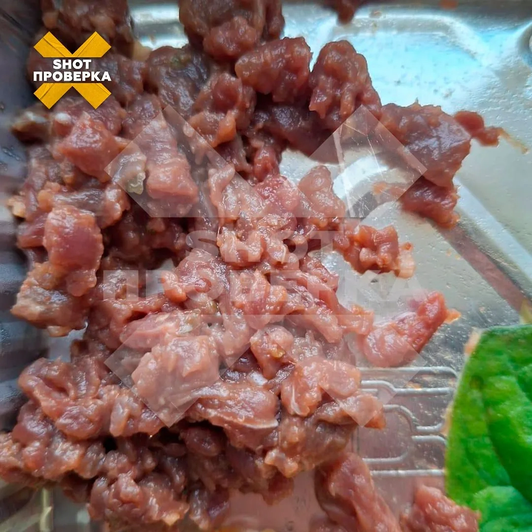 Червивый тартар. Фото © Telegram / SHOT ПРОВЕРКА