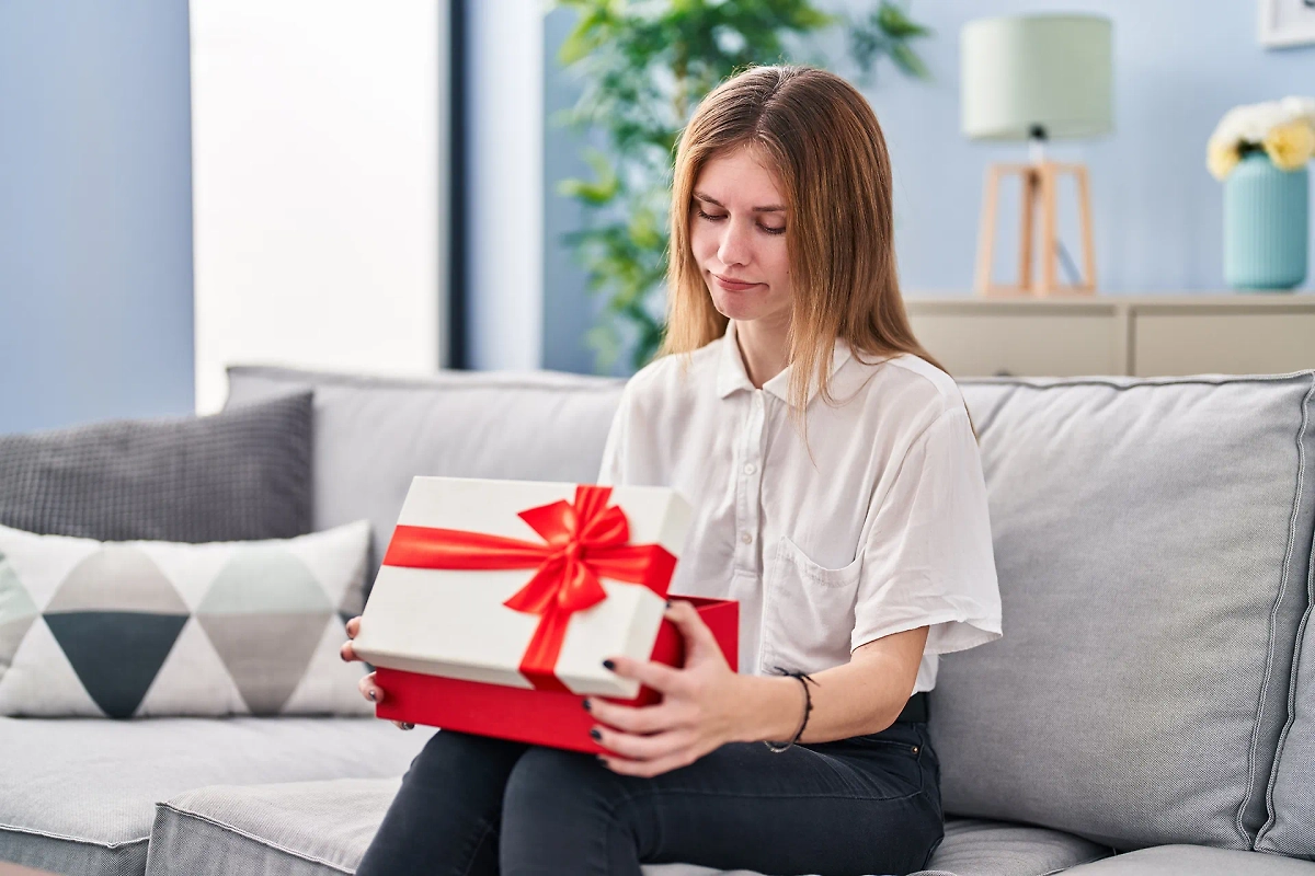 Предметы, которые притягивают негативную энергию в квартиру. Фото © Shutterstock / FOTODOM / Krakenimages.com