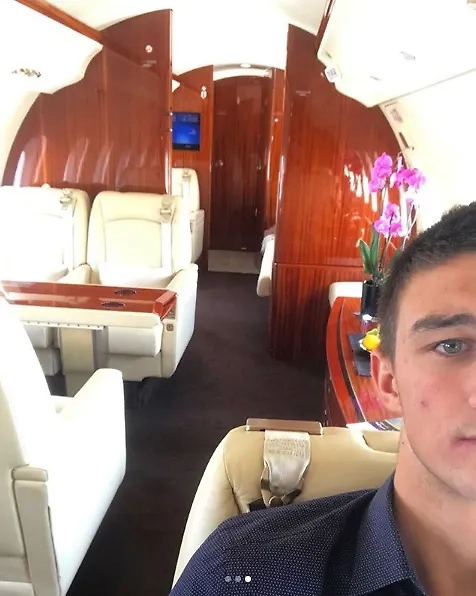 Иван Штенгелов любил покрасоваться в бизнес-джетах. Фото © Instagram (признан экстремистской организацией и запрещён на территории Российской Федерации) / ivan_139