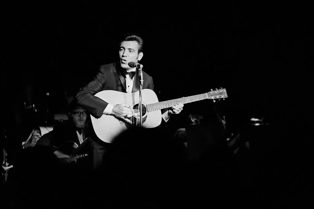 Джимми Роджерс был и стрелочником, и рельсоукладчиком, а прославился как «поющий кондуктор». Фото © Gettyimages / Jim McCrary