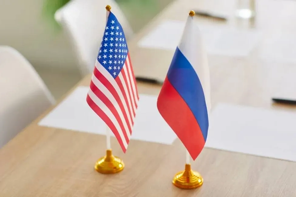 Обложка © Shutterstock / FOTODOM / Studio Romantic