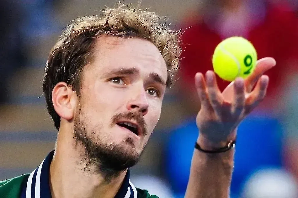 Даниил Медведев. Обложка © Instagram (соцсеть запрещена в РФ; принадлежит корпорации Meta, которая признана в РФ экстремистской) / medwed33