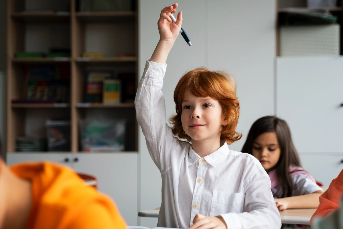 Нормы учебной нагрузки для школьников в 2025 году. Фото © Freepik