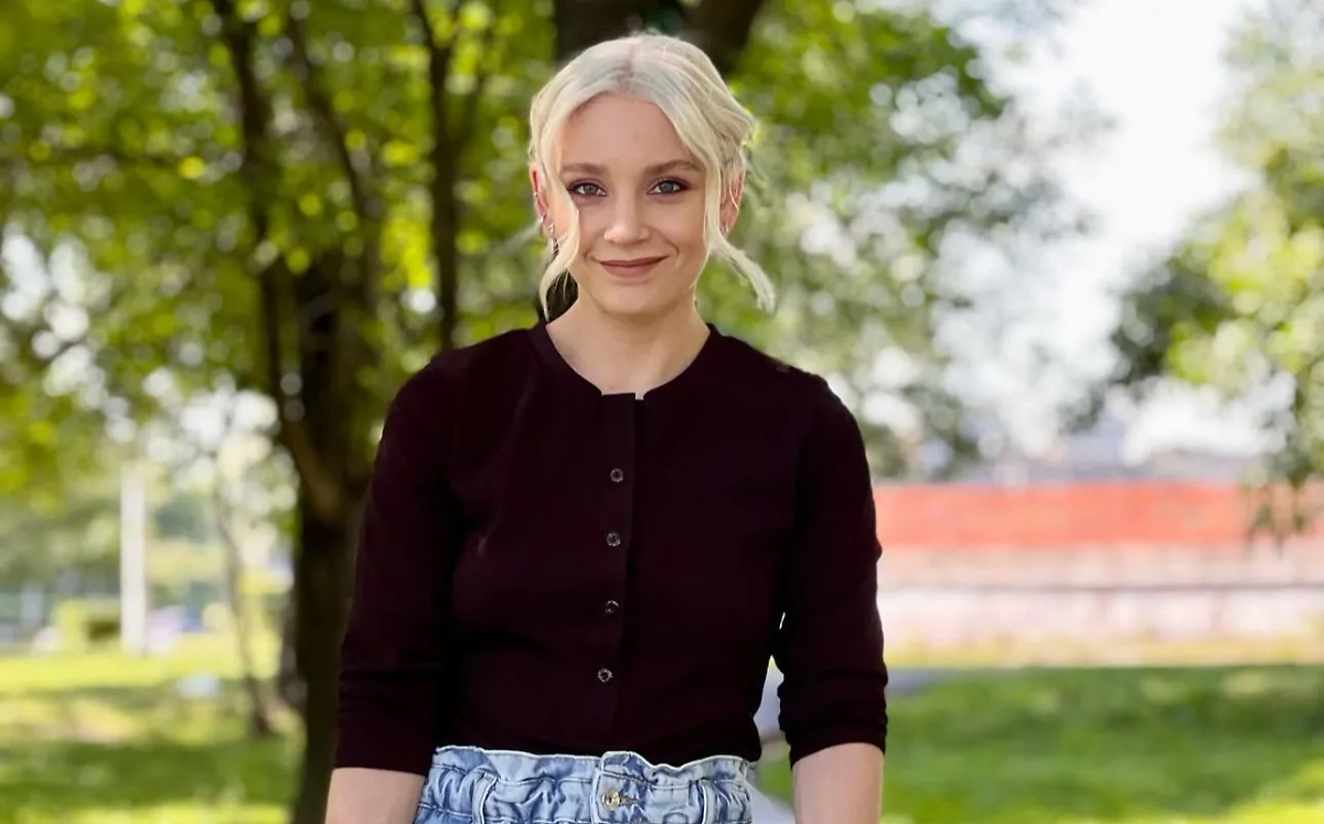 Карина Асмус. Обложка © Instagram (признан экстремистской организацией и запрещён на территории Российской Федерации)/ karina___asmus