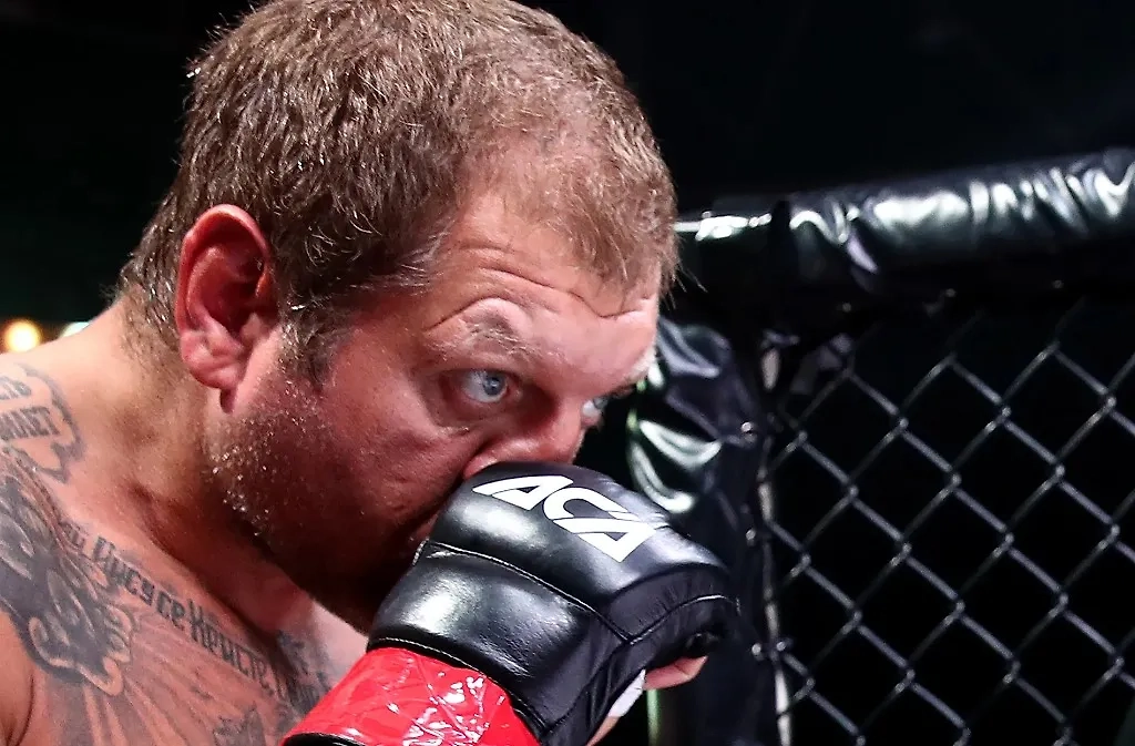 Александр Емельяненко. Обложка © ТАСС / Валерий Шарифулин