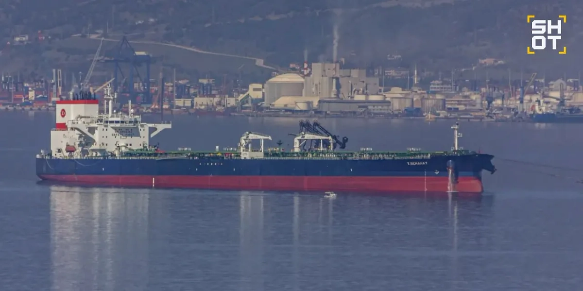 Турецкий танкер T.SEMAHAT. Фото © SHOT