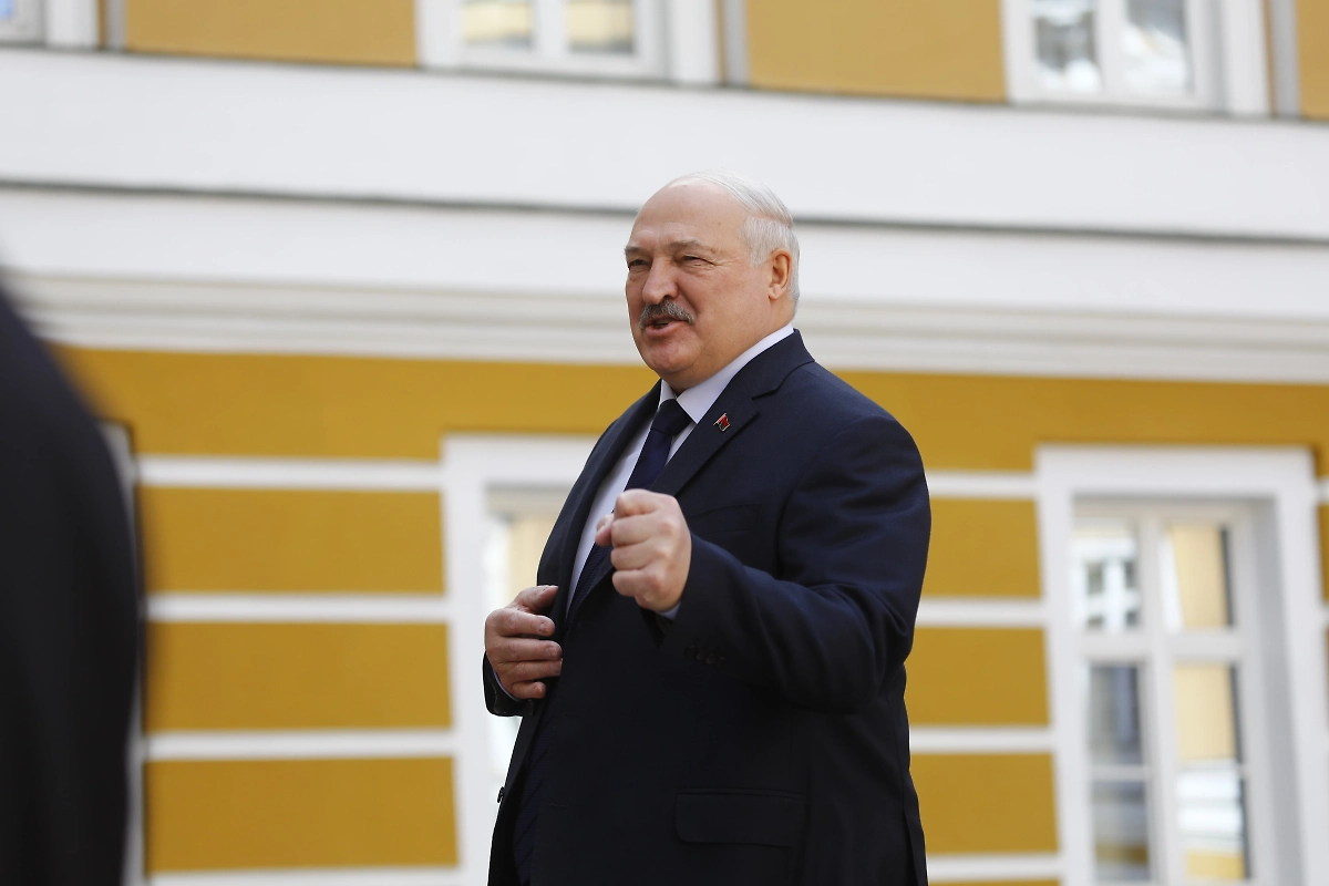 Александр Лукашенко. Обложка © Life.ru