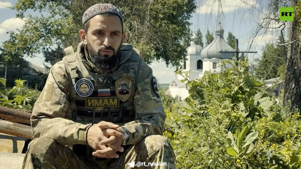 Боец СВО Имам. Обложка © Telegram / RT на русском
