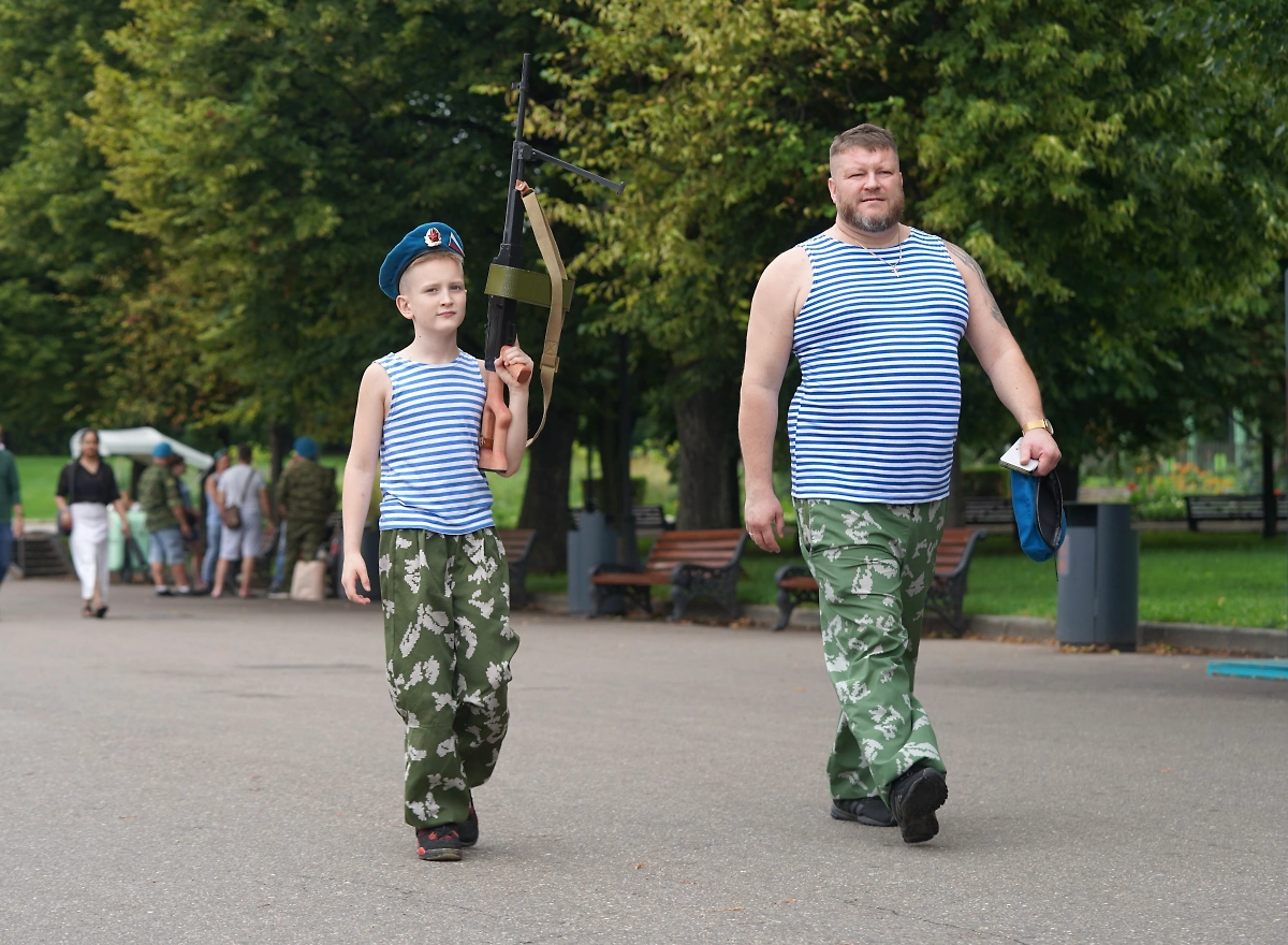 День ВДВ в парке Горького. Фото © Life.ru