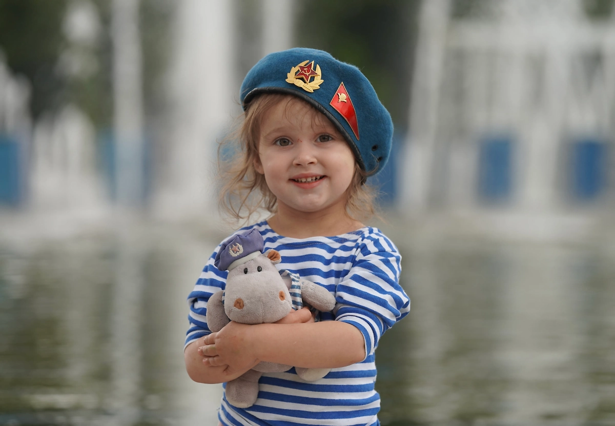 День ВДВ в парке Горького. Обложка © Life.ru