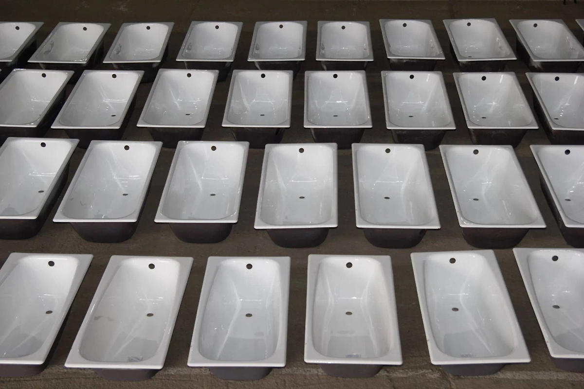 Чугунные ванны не меняют. Меняются люди, меняется исторический контекст. Чугунная ванна остаётся. Фото © Wikipedia / АП Даниленко.