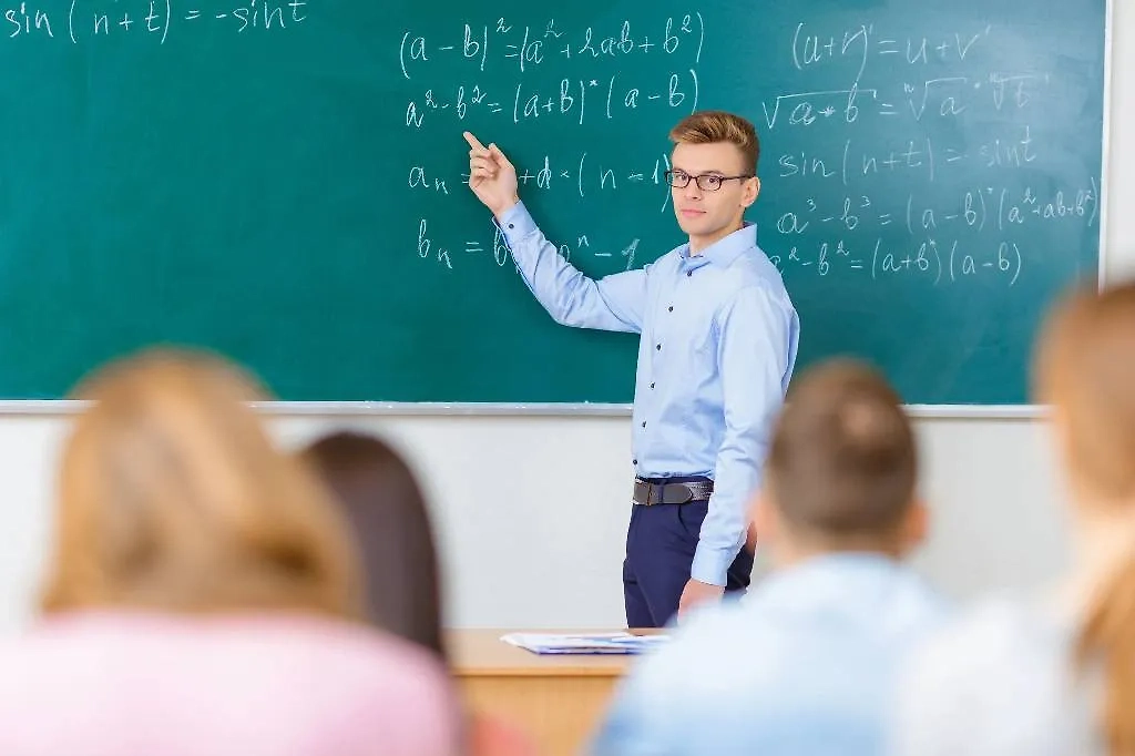 Обложка © Shutterstock / FOTODOM / VIACHESLAV