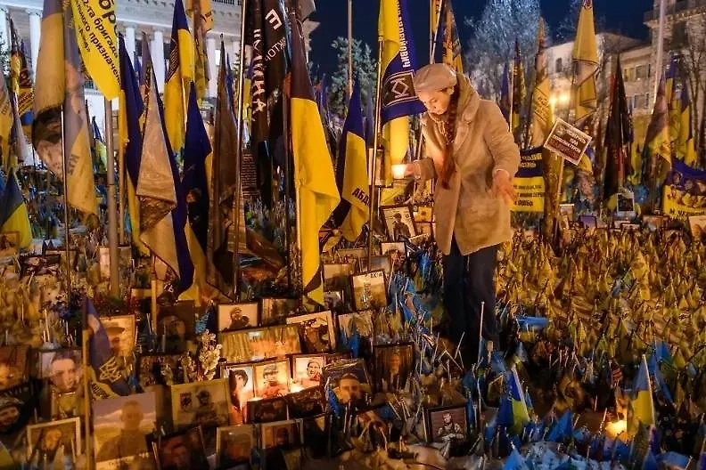 Обложка © Shutterstock / FOTODOM / paparazzza