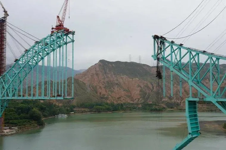 12 человек погибли при строительстве железнодорожной магистрали в Китае. Обложка © Х / People's Daily, China