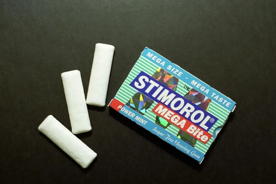 Ничего, что эту жвачку несколько месяцев вёз в СССР матрос, пряча в куче угля или под ржавой ступенькой. Главное, что из США. Фото © Gettyimages / Ullstein bild Dtl