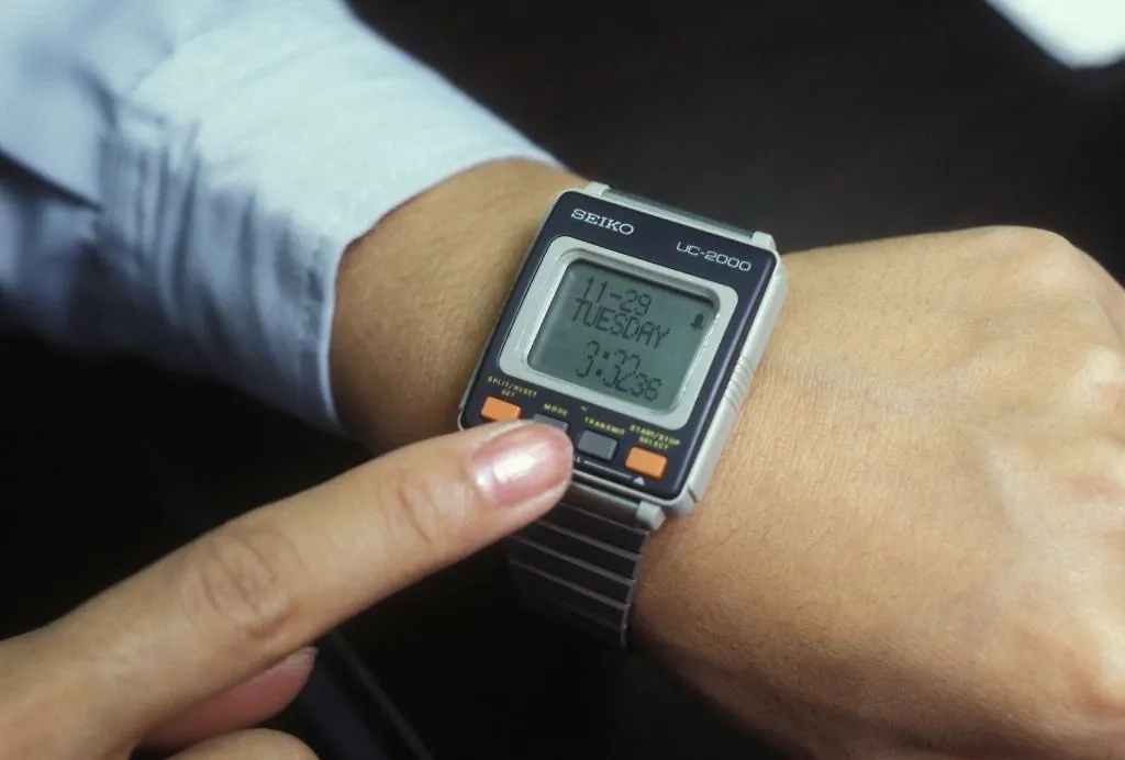 Японские наручные часы, не с циферблатом, цифровые, с подсветкой и календарём. Это была большая ценность. Фото © Gettyimages / Kaku KURITA