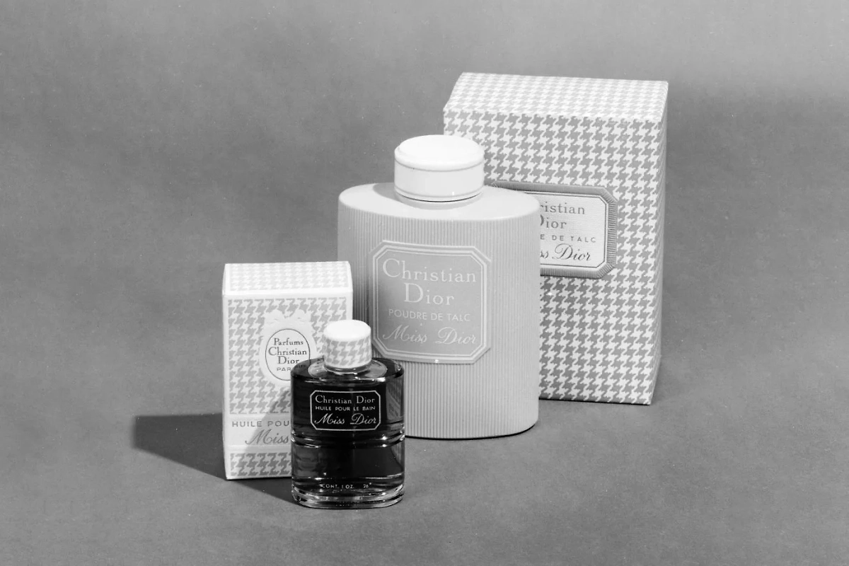 Французская косметика — мечта каждой советской гражданки. Да и граждане от заграничных лосьонов не отказывались. Фото © Gettyimages / Chaloner Woods