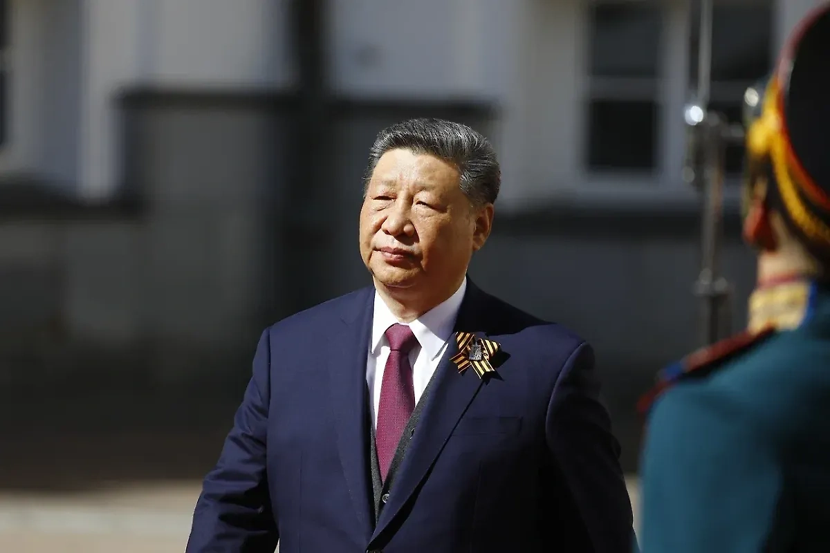 Си Цзиньпин. Обложка © Shutterstock / FOTODOM / BGStock72