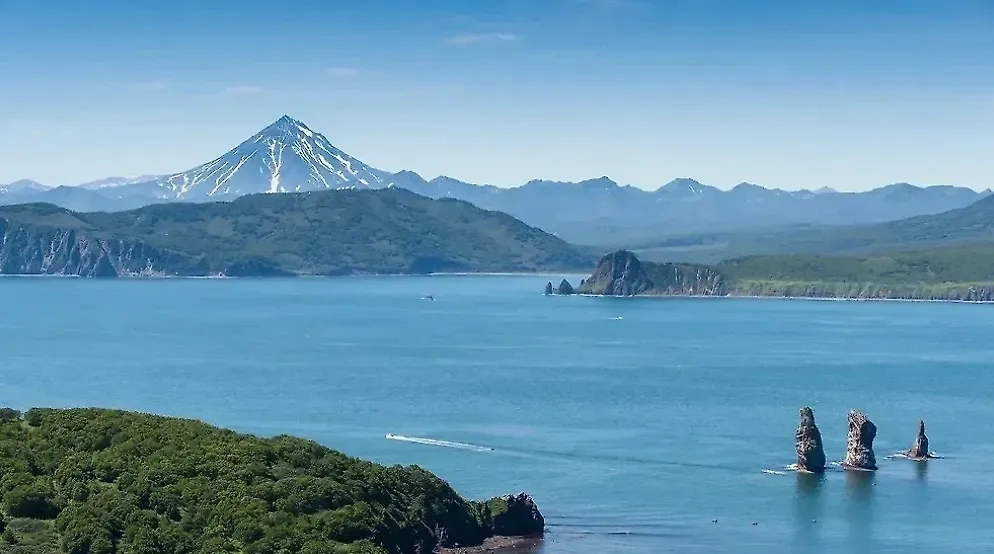 Камчатка. Обложка © Shutterstock / FOTODOM / Valeriy Trubitsyn