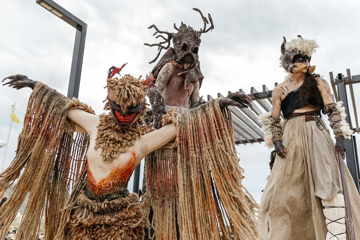 Карнавальный парад фестиваля «Таврида.АРТ» в Крыму. Фото © Предоставлено Life.ru