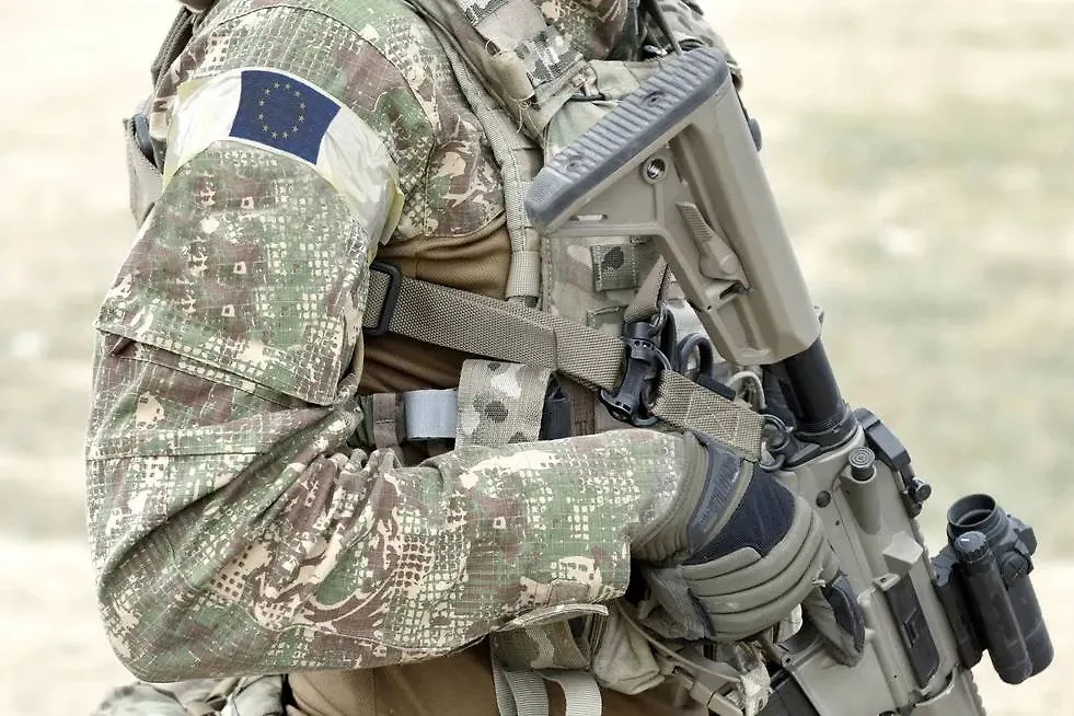 Обложка © Shutterstock / FOTODOM / Bumble Dee