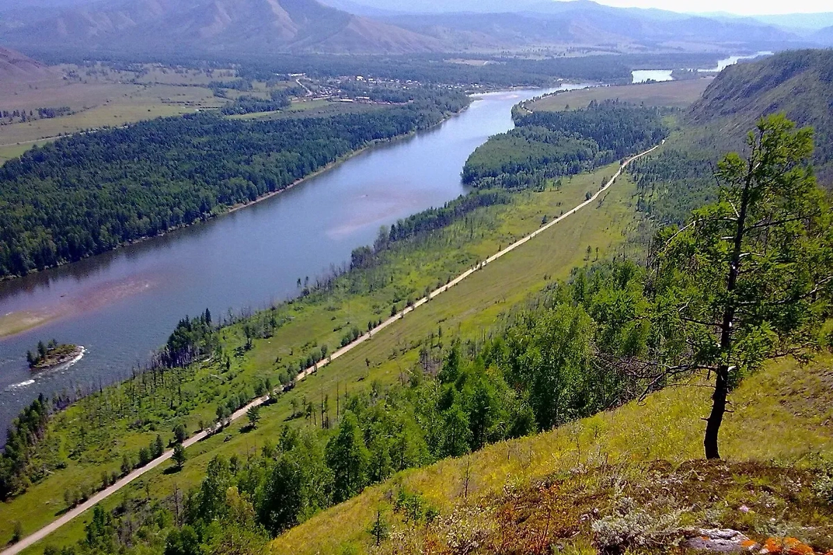 Малый Енисей. Обложка © Wikipedia / Oschtan