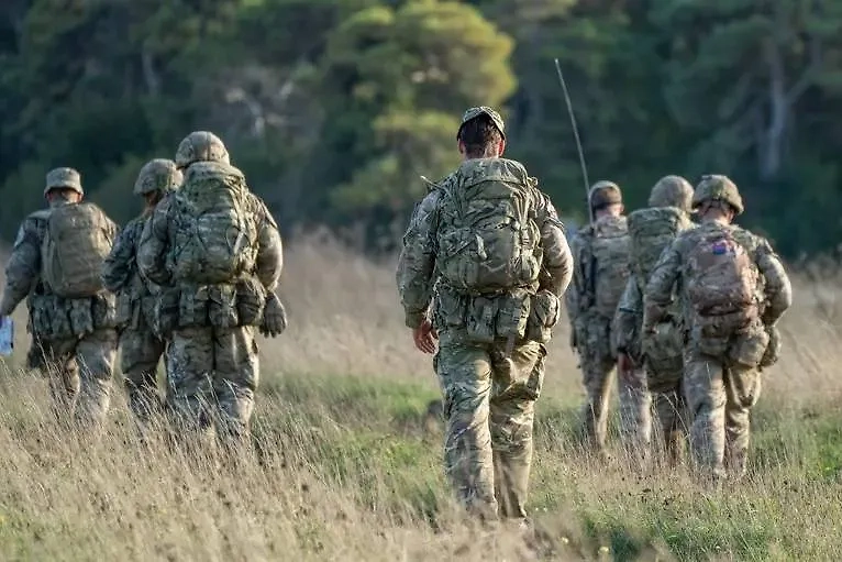 Обложка © Shutterstock / FOTODOM / Martin Hibberd