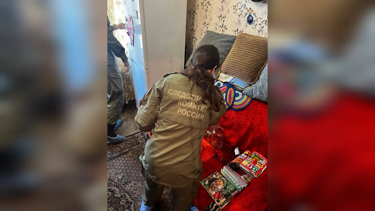 Сотрудники следствия на месте преступления. Обложка © Telegram / Нижегородский Следком