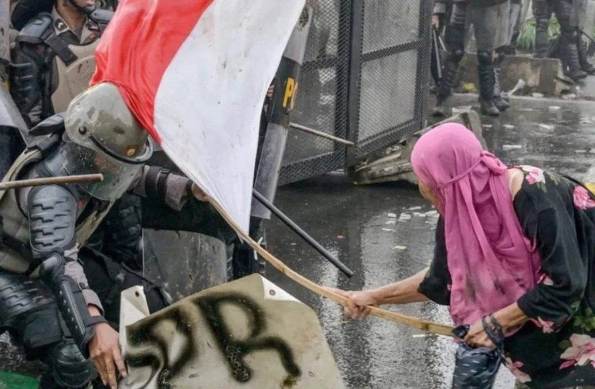 Обложка © Х / Akhlis_M