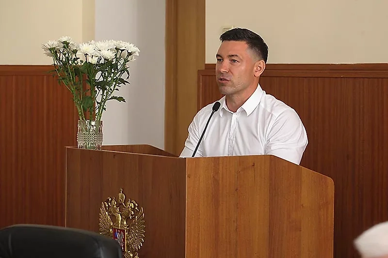 Экс-депутат Приморского края Руслан Маноконов. Обложка © Администрация Находкинского городского округа