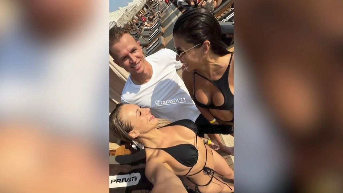 Тарасов с моделями. Обложка © Instagram (признан экстремистской организацией и запрещён на территории Российской Федерации)/ kristina_smith