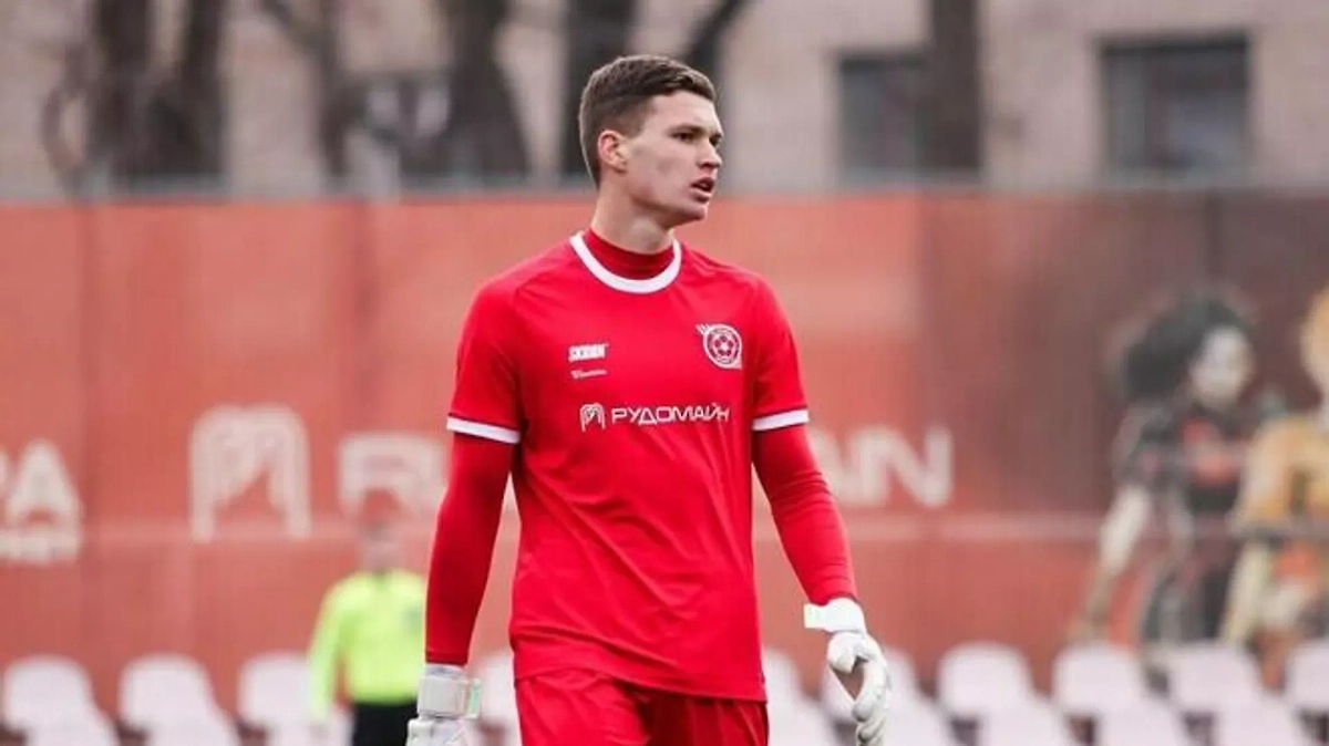 Вратарь Игорь Омельченко. Обложка © ФК «Кривбасс»