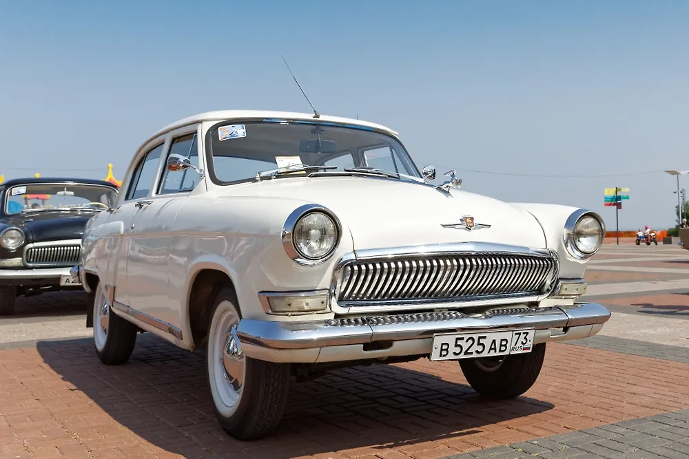 Обложка © Shutterstock / FOTODOM / Mark_KA