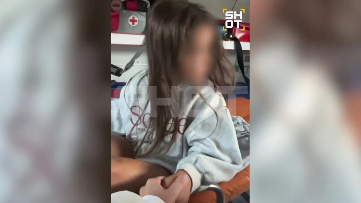 Ребёнку срочно потребовалась помощь медиков. Фото © SHOT