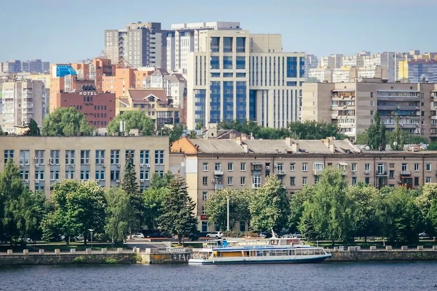 Днепр. Обложка © Wikipedia / Art Nostalgy