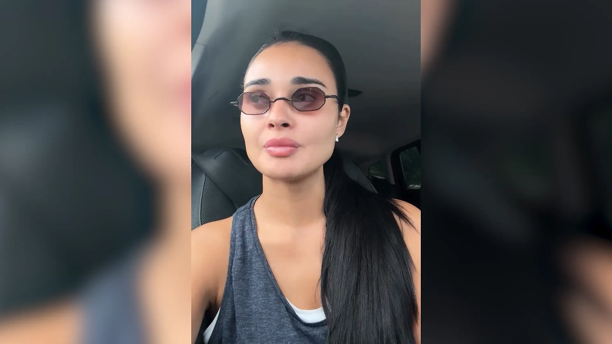 Гульназ Асаева рассказала подробности о нападении медведя. Обложка © Instagram (признан экстремистской организацией и запрещён на территории Российской Федерации)/asaeva_official