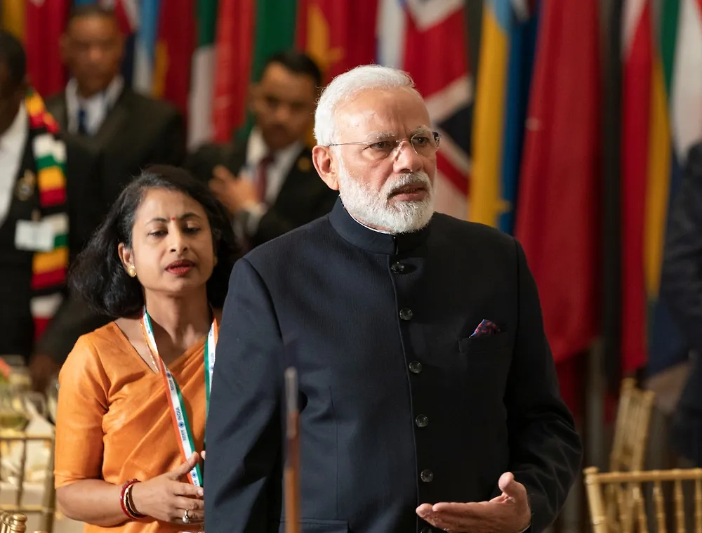 Обложка © Shutterstock / FOTODOM / lev radin