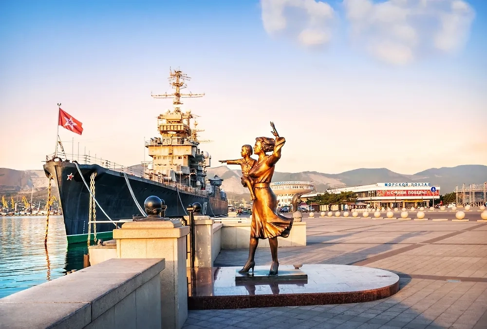 Обложка © Shutterstock / FOTODOM / Baturina Yuliya