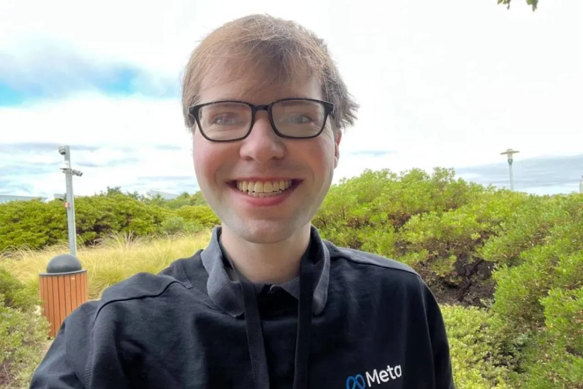 Мэтт Дейтк. Обложка © Х / mattdeitke