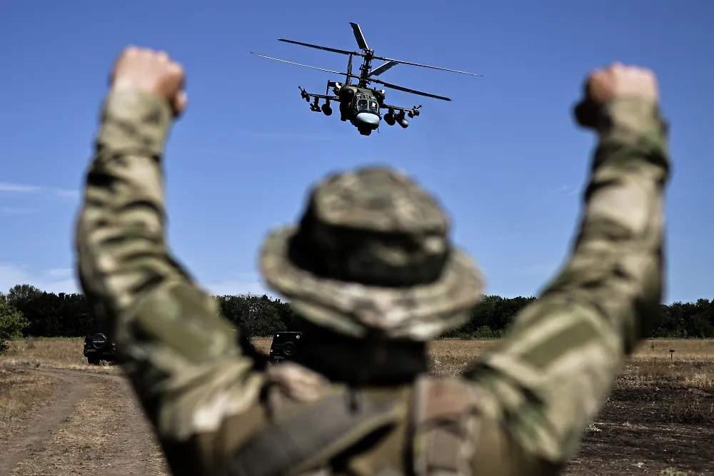 Обложка © РИА Новости / Сергей Бобылев