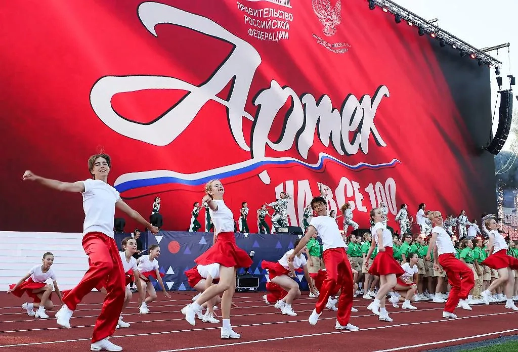 Обложка © ТАСС / Сергей Мальгавко