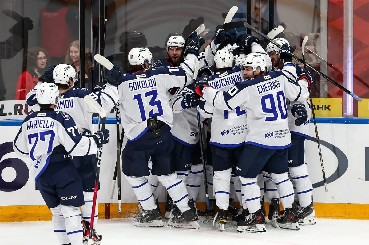 «Торпедо» в овертайме победило «Спартак». Обложка © Telegram / КХЛ